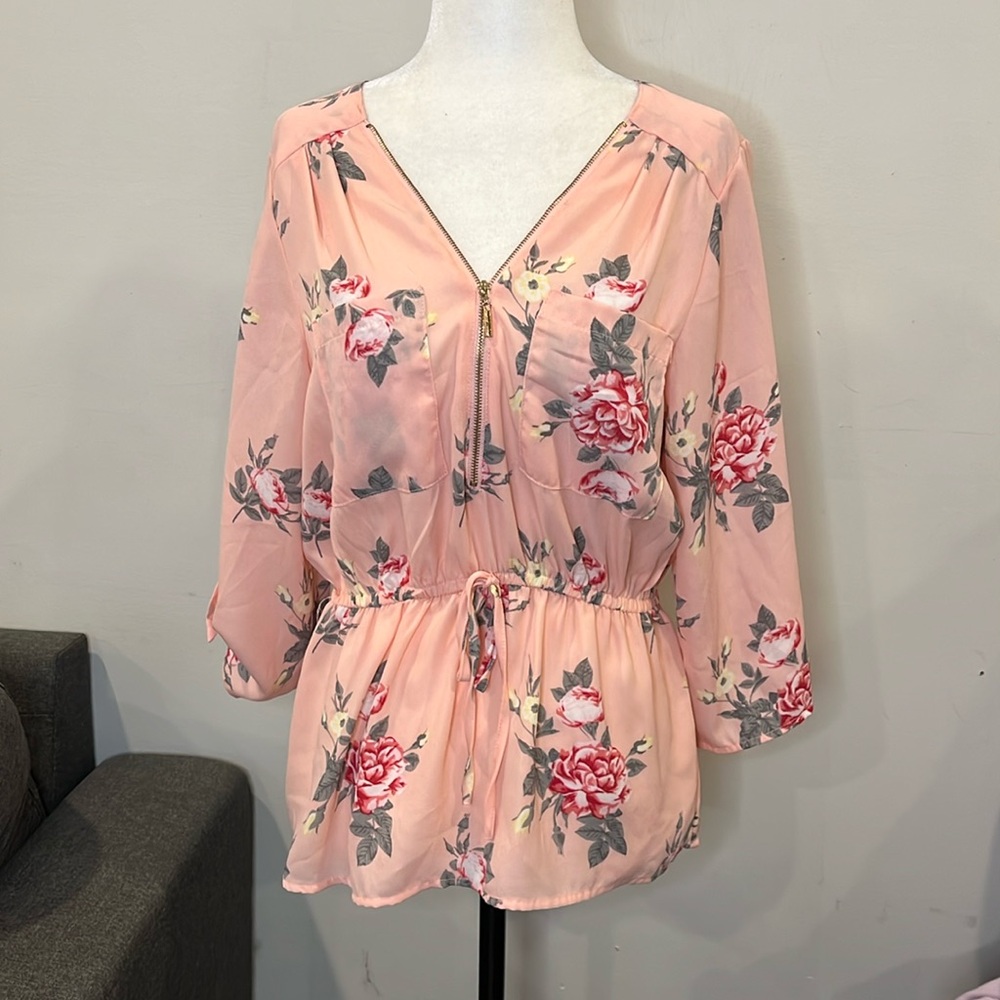 Zippered‎ Floral Blouse